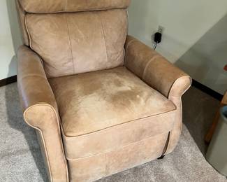 Comfort Design Tan Leather Recliner