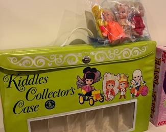 Mattel Kiddles Green Collector's Case with 4 Dolls