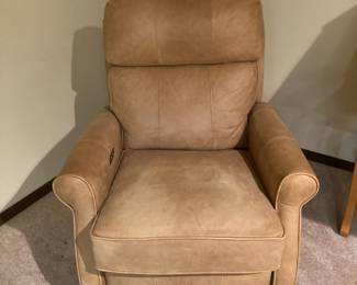 Comfort Design Tan Leather Recliner