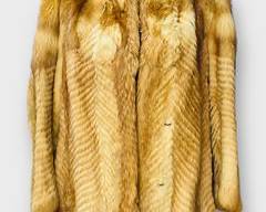 Gorgeous Vintage Red Fox Fur Coat with a Classic Herringbone Pattern Size M
