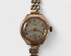 11.5 Grams Fine 9K Gold Majex 15 Jewel Mechanical Wristwatch - Case & Band Marked 375
