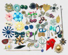 Vintage Assorted Brooch, Clip Earrings and Necklace costume Jewelry Lot
