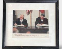 Original Fountain Pen Signature US President Ronald Reagan Photograph Framed W/ Mikhail Gorbachev - Not A
