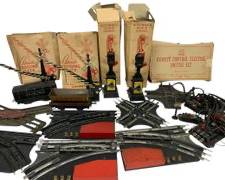 Great Vintage Marx O-Gauge Train Set With Coal Car, Side Dumping Car, Cross Track, Switch Track, Automatic Electric Block Signals, and More!
