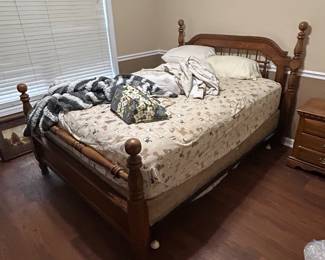 Bed frame and mattress 