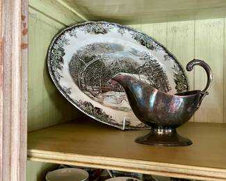 Many types of accessories, silverplate, porcelain, ceramics.