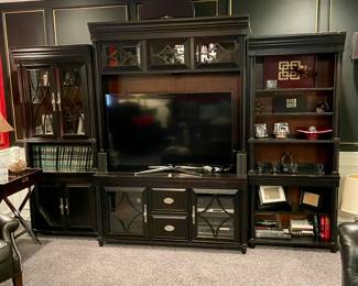 Can we say entertainment center! This is a great set sold as three pieces