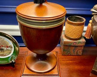 Exceptional pair of wooden turned lamps