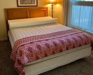 Oak Headboard, Floor Lamp, Art, Quilt, Foam Topper, Matt/BS