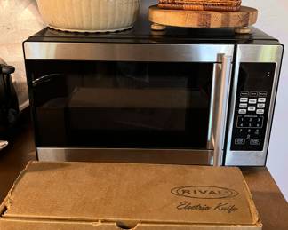 Rival Electric Knife, Microwave Small NEW, Red Wing Casserole Dish w Lid
