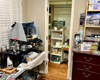 Portable Airbrush Spray booth on the left.