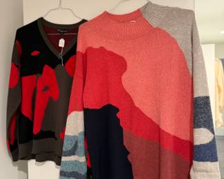 Women's Clothing Size M-XL with Brands such as: Frank Lyman, Itang Yunasz, Raincoat Lady, Lafayette 148, Terra, Bernardo, North Face, Lululemon, Athleta
Margaret Winters, Vince Camuto, Ela, Tommy Bahamas, Donna Degnan, Arc'Teryx, Hidesociety, Baggallini, MZ Wallace, Marc New York, Vince, Mycra