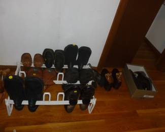 Nice Mens shoes...Sketchers, Johnson & Murphy, etc