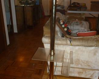 Retro table lamp w/lucite table & magazine holder