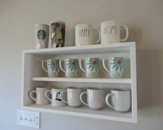 Rae Dunn Mugs/On the bottom mugs to match the Ellen Dishes. Rest sold