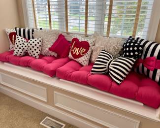 Decorative pillows