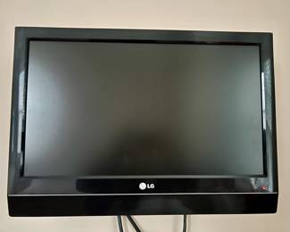 LG 24" TV