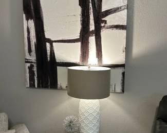 Picture, lamp, table and whatever that other thing is. Come get it!