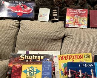 Several complete board games