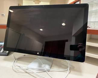 27-inch LED-backlit widescreen display with Thunderbolt I/O, FaceTime HD camera, speakers and MagSafe power.
