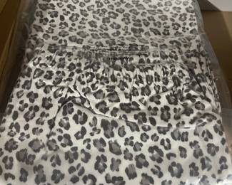 Garnet Hill sleepwear, new in package, size XL.