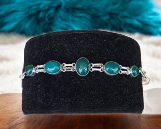 Green Onyx Toggle Bracelet 