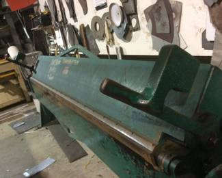 Large Heavy Machinery Sheets Metal Cutters WORKS WELL!