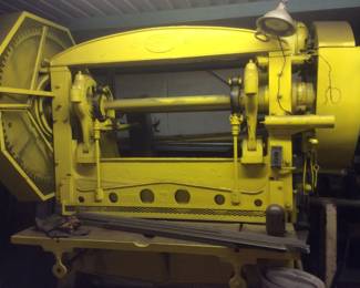 Large Heavy Machinery Sheets Metal Cutters WORKS WELL!