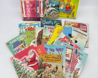 Lot - 35
Vintage 1960s - 1980s Children's Books - Little Golden Books