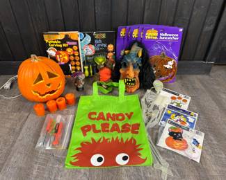 Lot - 54
Vintage & Modern Halloween Decor