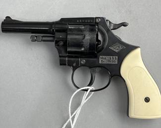 Lot 240 | Model 999 .22 Cal Starter Pistol
