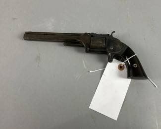 Lot 195 | Smith & Wesson Revolver 38 Cal
