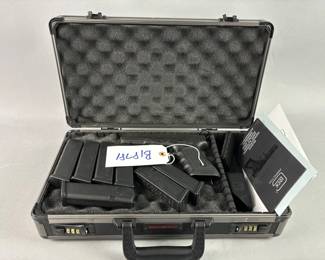 Lot 232 | Glock 22 .40 Cal Handgun
