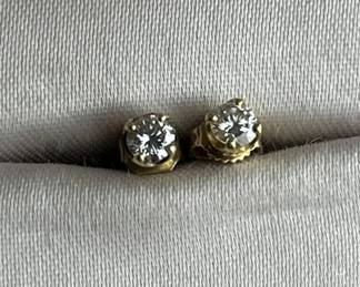 Lot 143 | 14K Yellow Gold Diamond Studs
