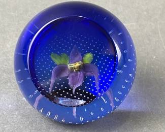 Lot 116 | Caithness Scotland Dewdrop Orchid Paperweight
