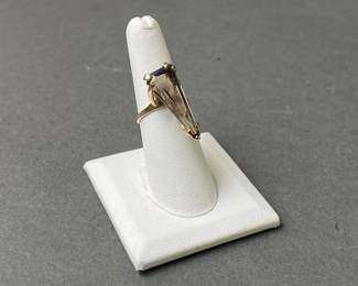 Lot 22 | 14K Gold Ring With Smoky Topaz Stone Size 6

