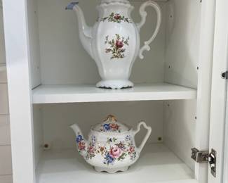 Vintage Coffee pot & Lid   and Tea Pot