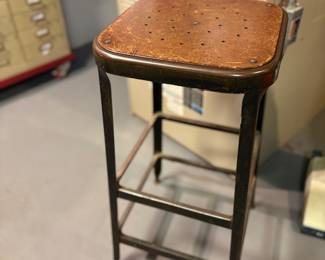 INDUSTRIAL STOOL 