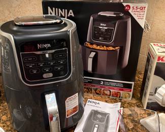 NINJA AIR FRYER 