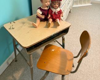 VINTAGE CHILDRENS DESK 