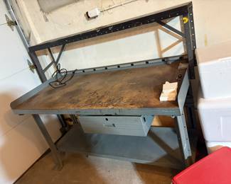 WORK BENCH 