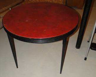 Round card table