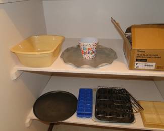 A wash tub, a round pizza tray ( or you could make one giant cookie on it too ). And some nice miscellaneous other items as well