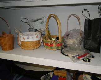 Easter baskets, c'mon think spring!