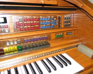 It's like a spaceship, with buttons of music