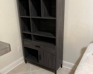 Bookshelf 