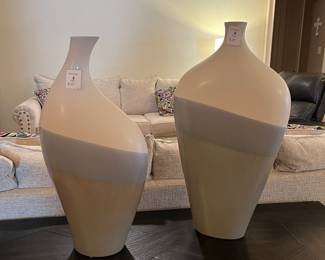  Vases