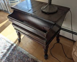Vintage sewing table/end table