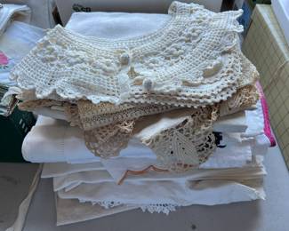 Doilies, tea towels, misc linens