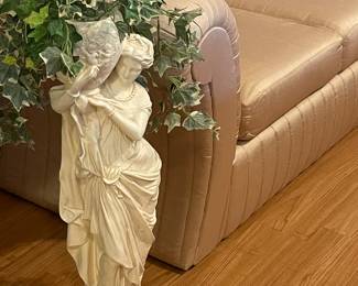 VINTAGE MCM LADY STATUE-as is